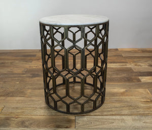 The Solenne Table – 20" Round Marble End Table with Aged Brass Base