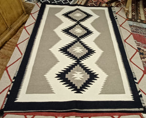 Black, Cream & Grey Woolen Mills Navajo Style 5'x7' Area Rug