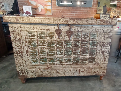 Old Trunk Repurposed Bar